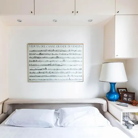 Veeve - Montparnasse Elevation Paris